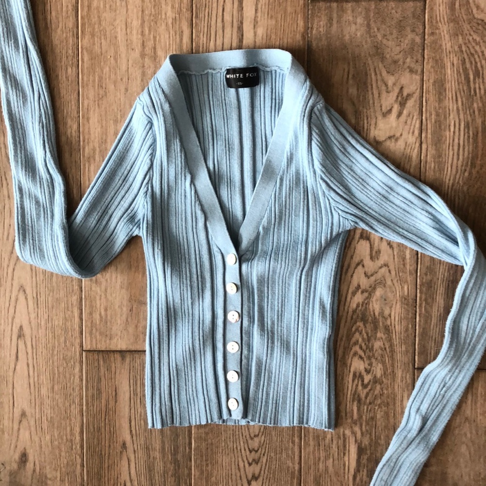 White Fox Boutique Long Sleeve Ribbed Crop Top - Picture 4 of 4